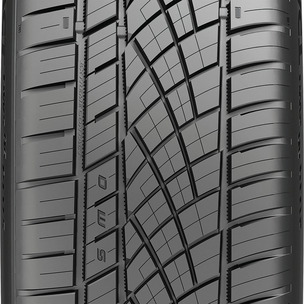 Continental ExtremeContact DWS06 PLUS UHP All Season 235/40ZR19 96W XL Passenger Tire