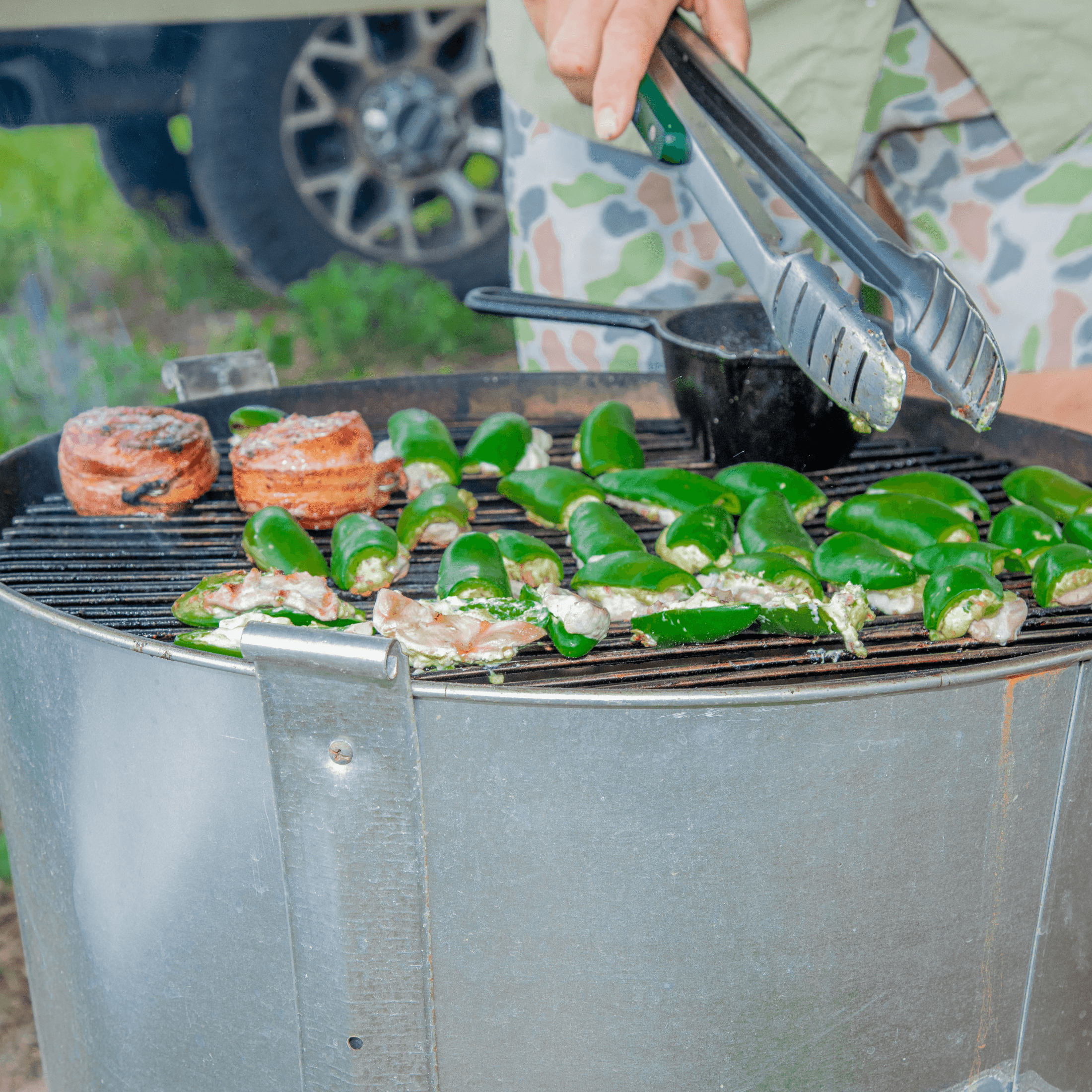 Old Smokey 18 inch Portable Charcoal Grill, Durable Steel BBQ Grill
