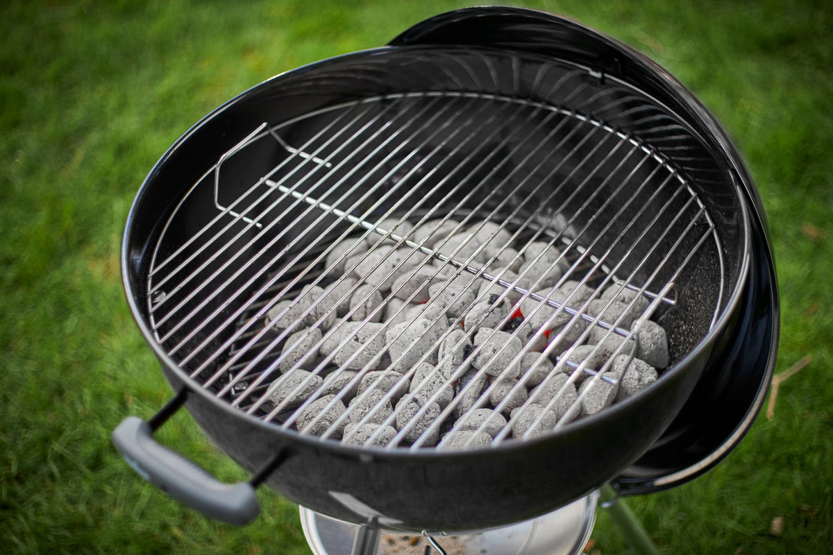 Weber Original Charcoal Grill, 22 Inch Kettle Charcoal Grill, Black