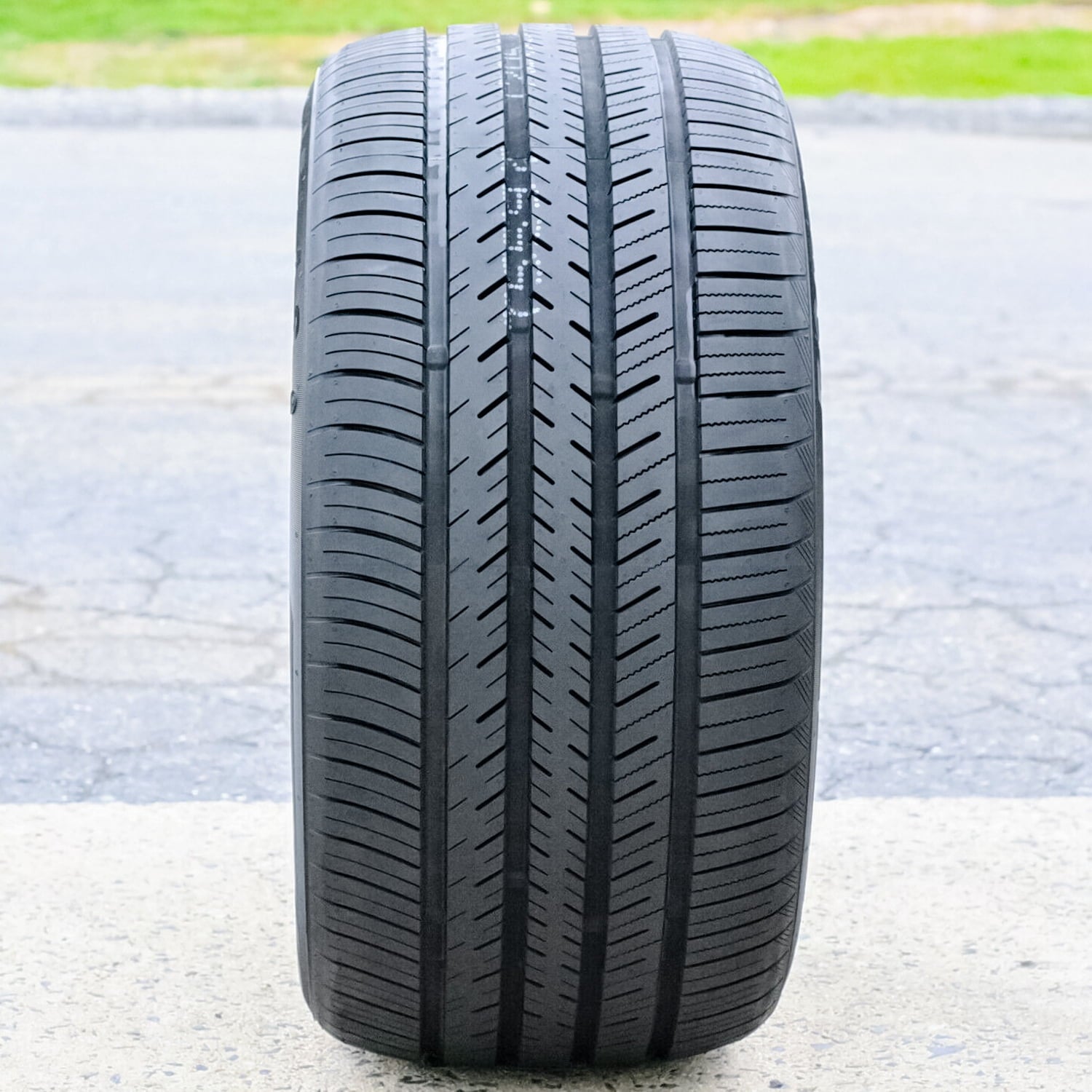 Set of 4 (FOUR) Atlas Force UHP A/S 225/45R19 96Y XL High Performance All Season Tires Fits: 2014-17 Mazda 6 Grand Touring, 2011-13 INFINITI G37 IPL